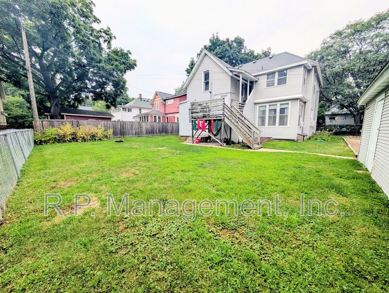 2048 Carroll Ave #4 property image