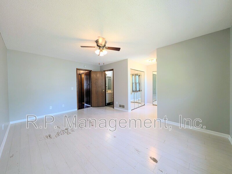 Charming & spacious 2BR/2BA Columbia Heights Townhome! property image