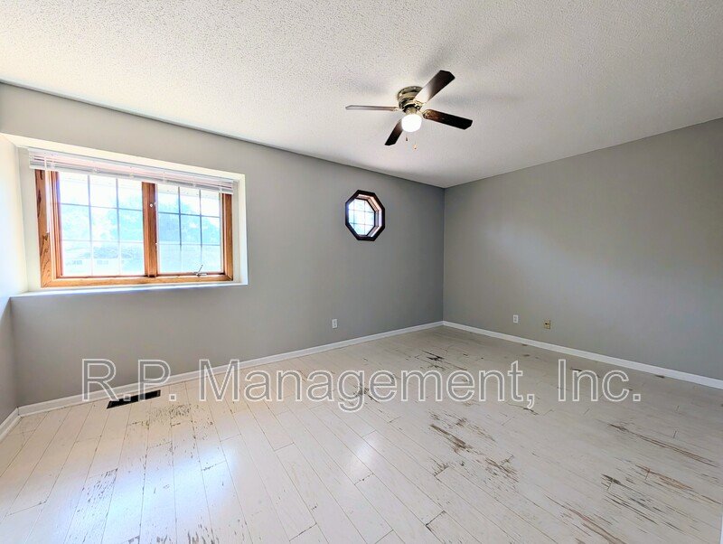 Charming & spacious 2BR/2BA Columbia Heights Townhome! property image