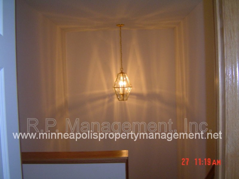 Newer 4 Bedroom Townhome in Apple Valley1 1/1 property image