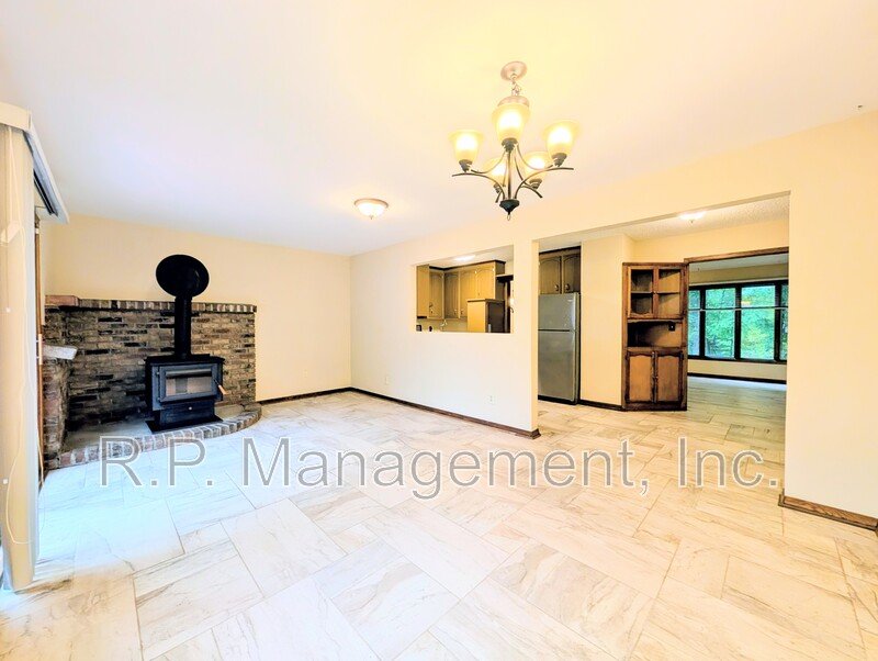 Country living 4bdrm 2bath home with amenities.  Available now! property image