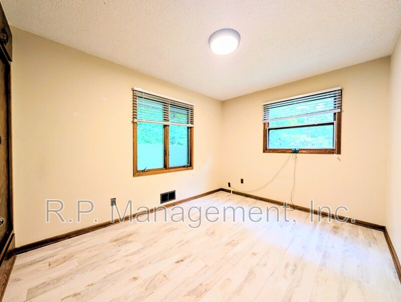 Country living 4bdrm 2bath home with amenities.  Available now! property image