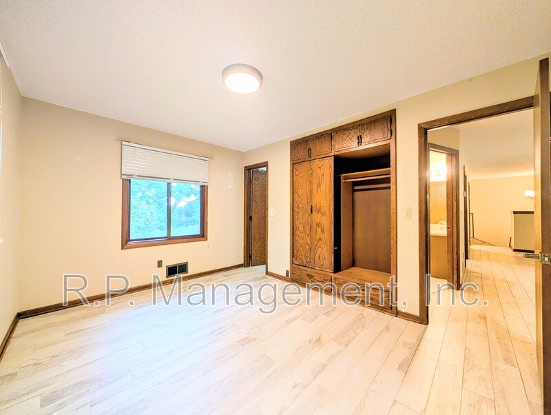Country living 4bdrm 2bath home with amenities.  Available now! property image