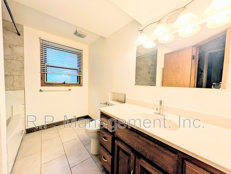 Country living 4bdrm 2bath home with amenities.  Available now! property image